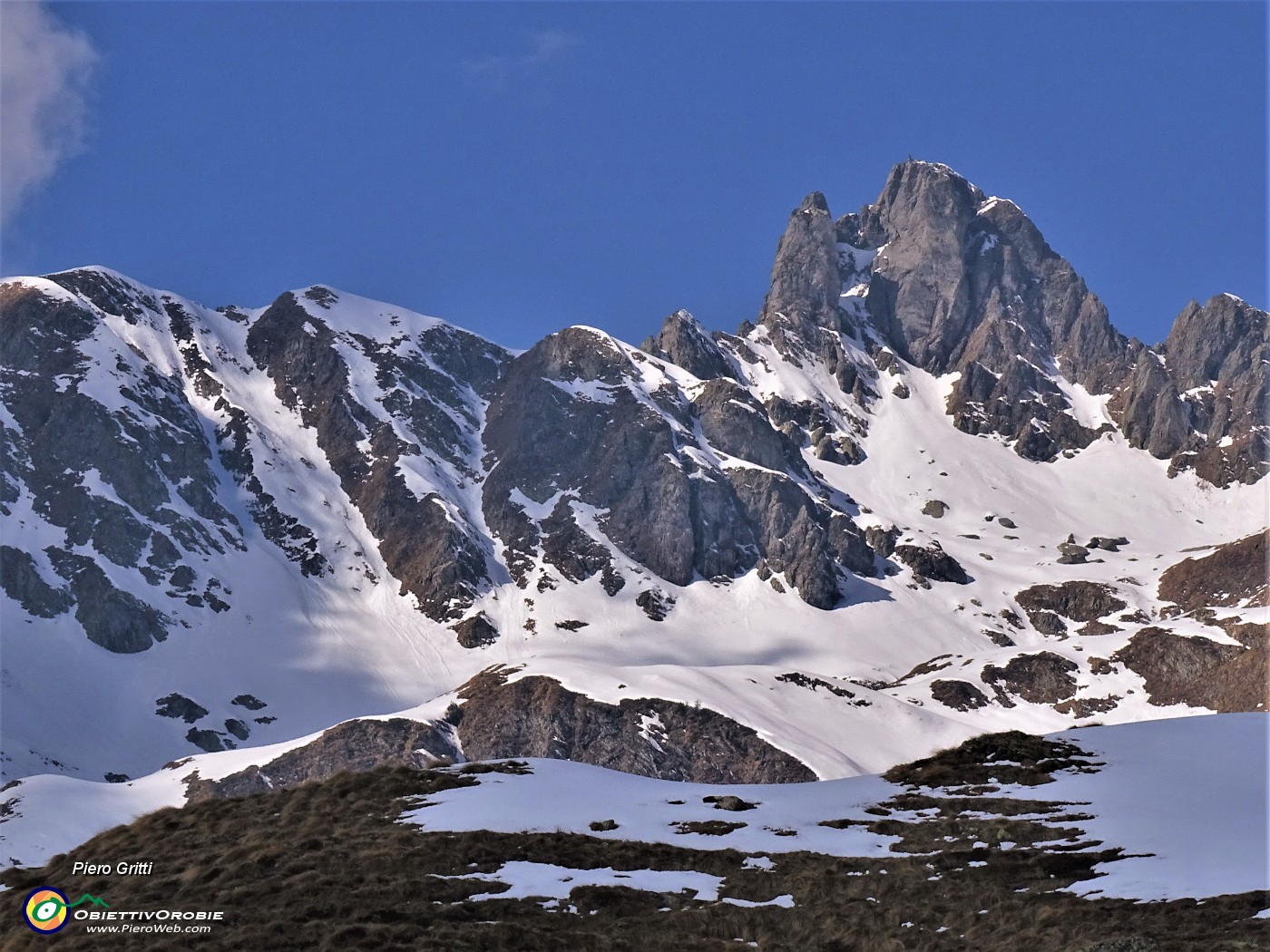 34 Zoom verso lo splendido Valletto (2371 m).JPG